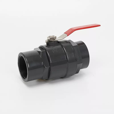 Os SS vermelhos seguram a válvula de bola plástica 150PSI completo da válvula de bola 63mm do PVC