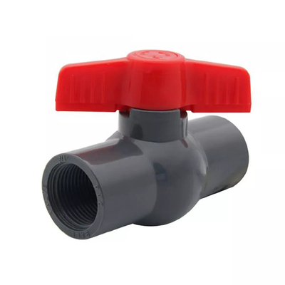 a válvula de bola do PVC da válvula de bola 1 do estojo compacto do PVC da maneira 1.6MPa 1 rosqueou