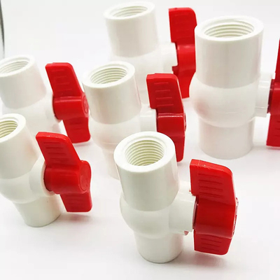 Válvulas e encaixes cônicos da tubulação do PVC da válvula da água plástica para o produto químico